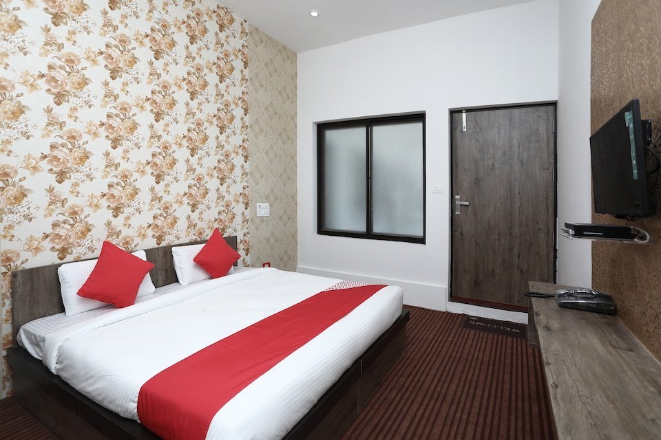 OYO 17059 PRABHU RESORT  Vrindavan  Specialty Hotel Reviews  Photos
