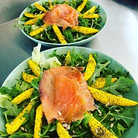 Smoked salmon salad