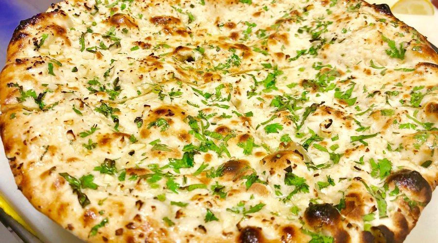 Garlic naan