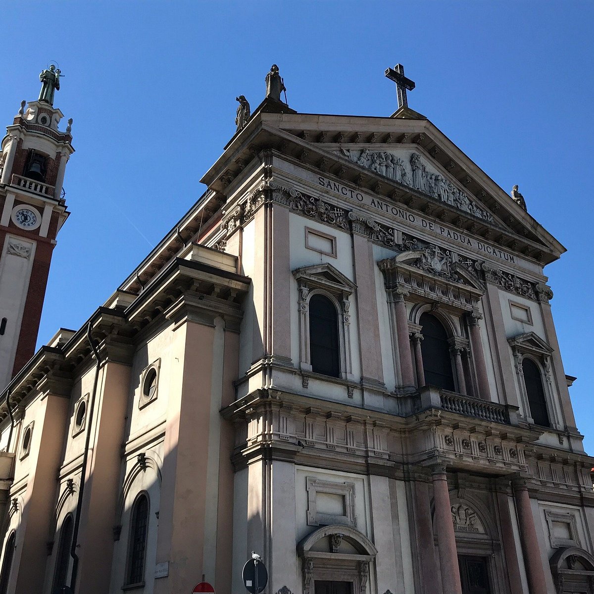 Santuario Di Sant'antonio Di Padova SANTUARIO DI SANT'ANTONIO DI PADOVA (Milan): Ce qu'il faut savoir pour