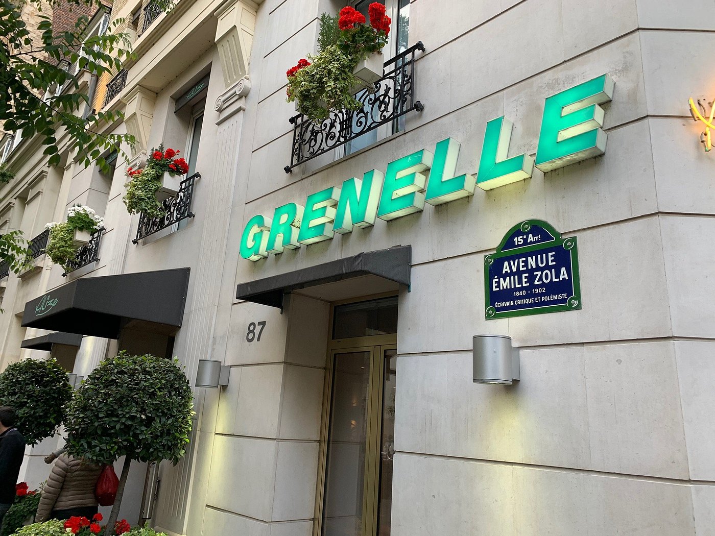 hotel alize grenelle tour eiffel paris france