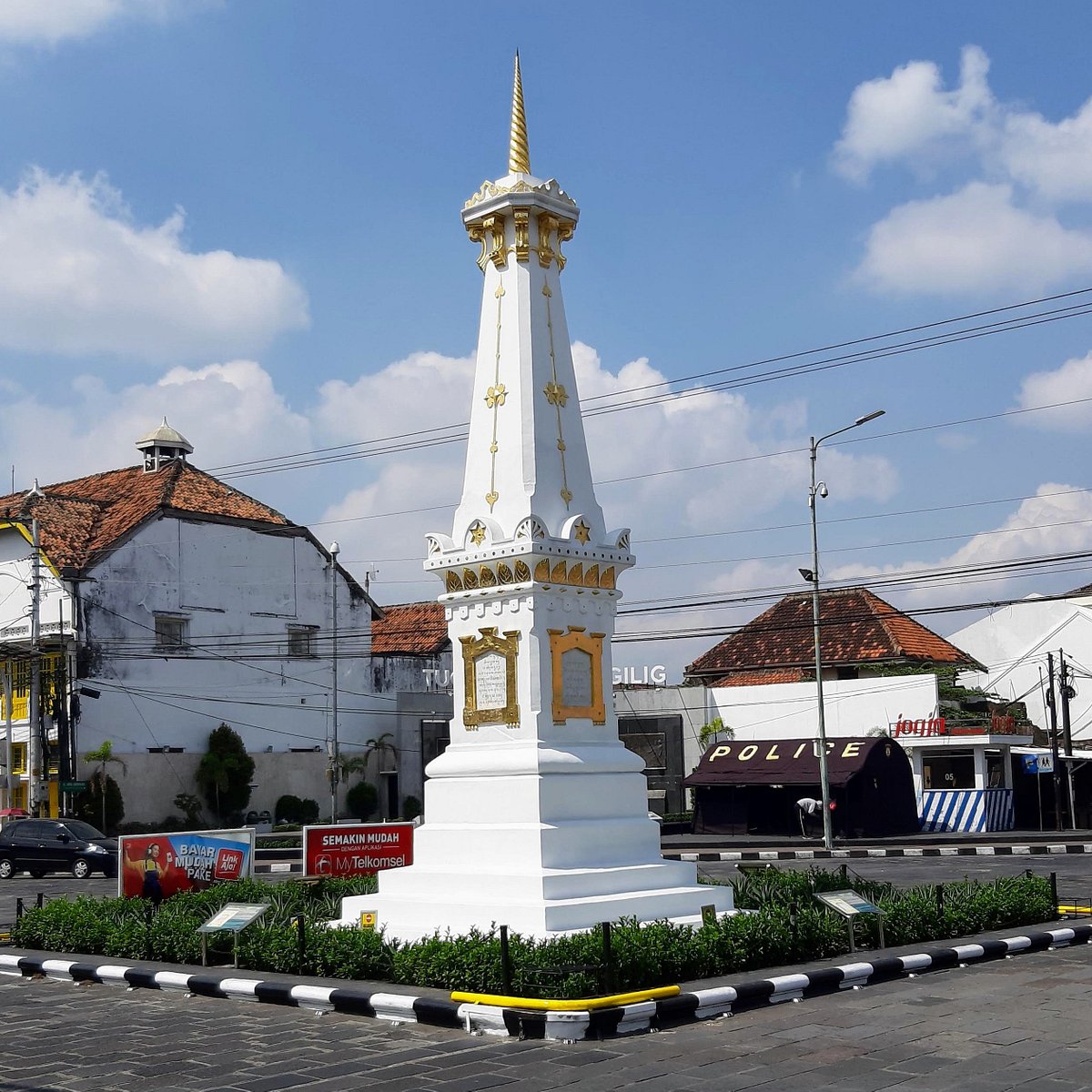 Tugu Yogyakarta Indonesia Review Tripadvisor
