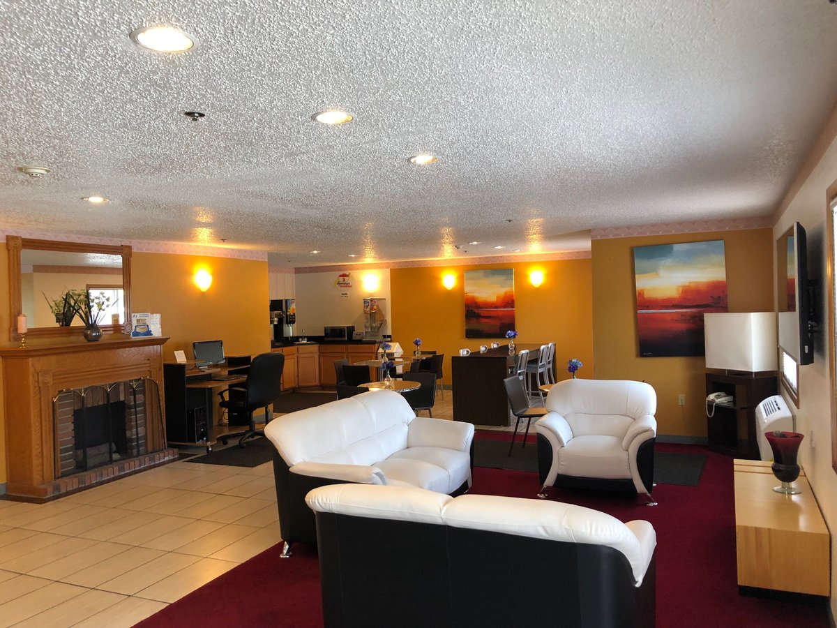 SUPER 8 BY WYNDHAM FRONT ROYAL - Motel Reviews, Photos, Rate Comparison ...