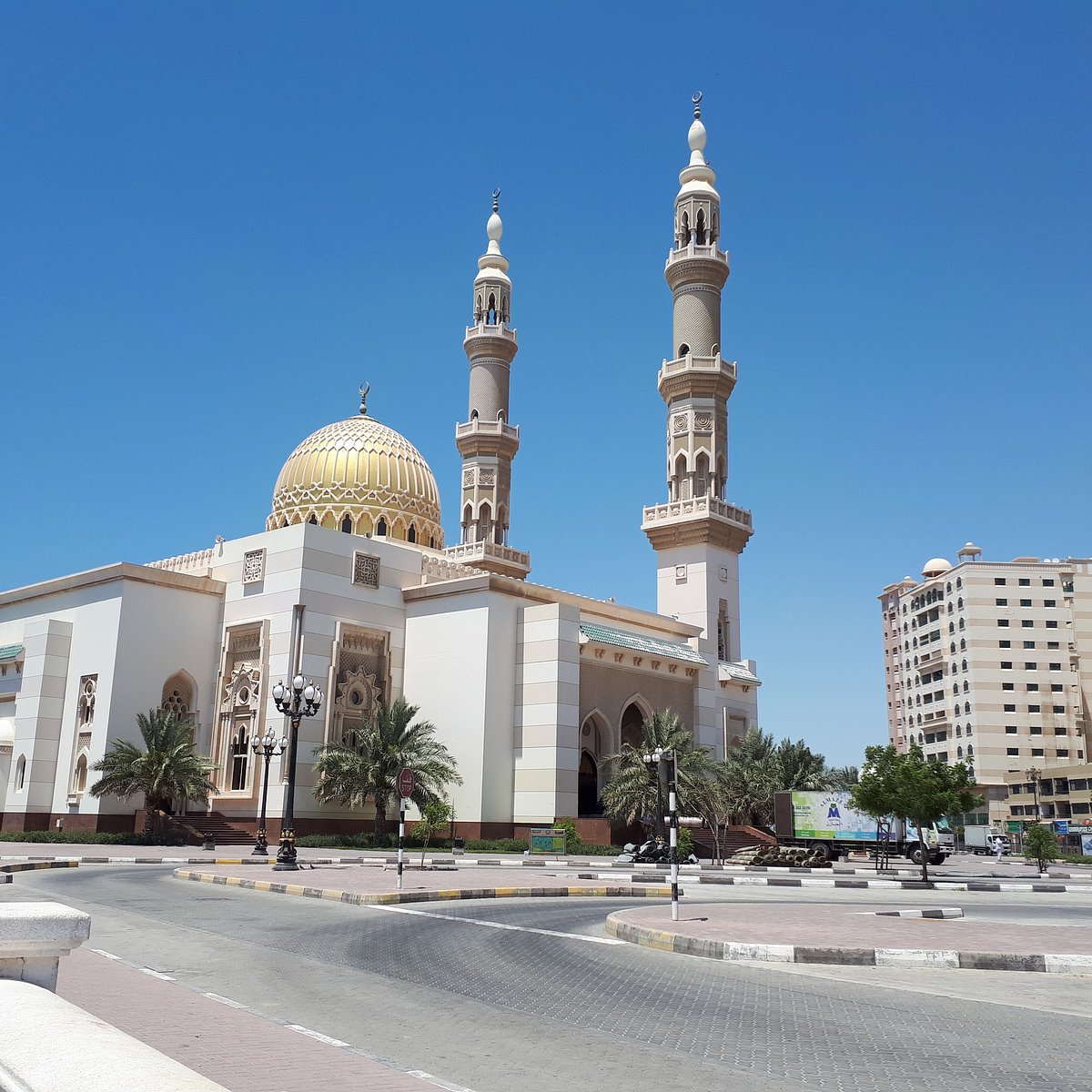 Almaghfirah Mosque, Шарджа - Tripadvisor