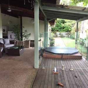Outdoor lounge area and spa