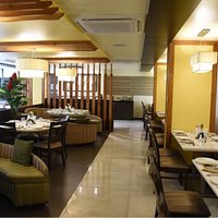 D'Curry House Multi cuisine Restaurant