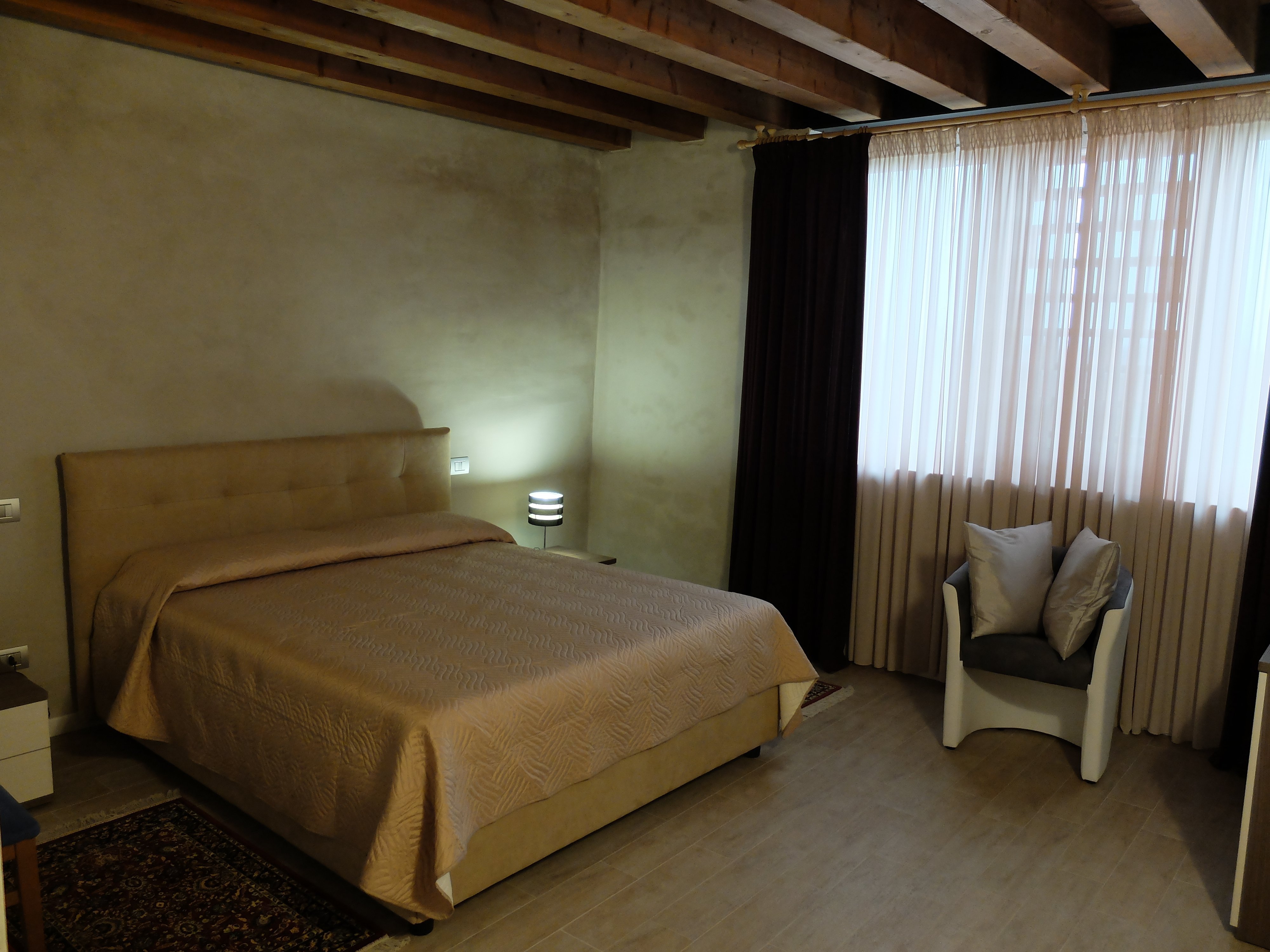 B&B ELDORADO - Prices & Reviews (Sommacampagna, Province Of Verona, Italy)