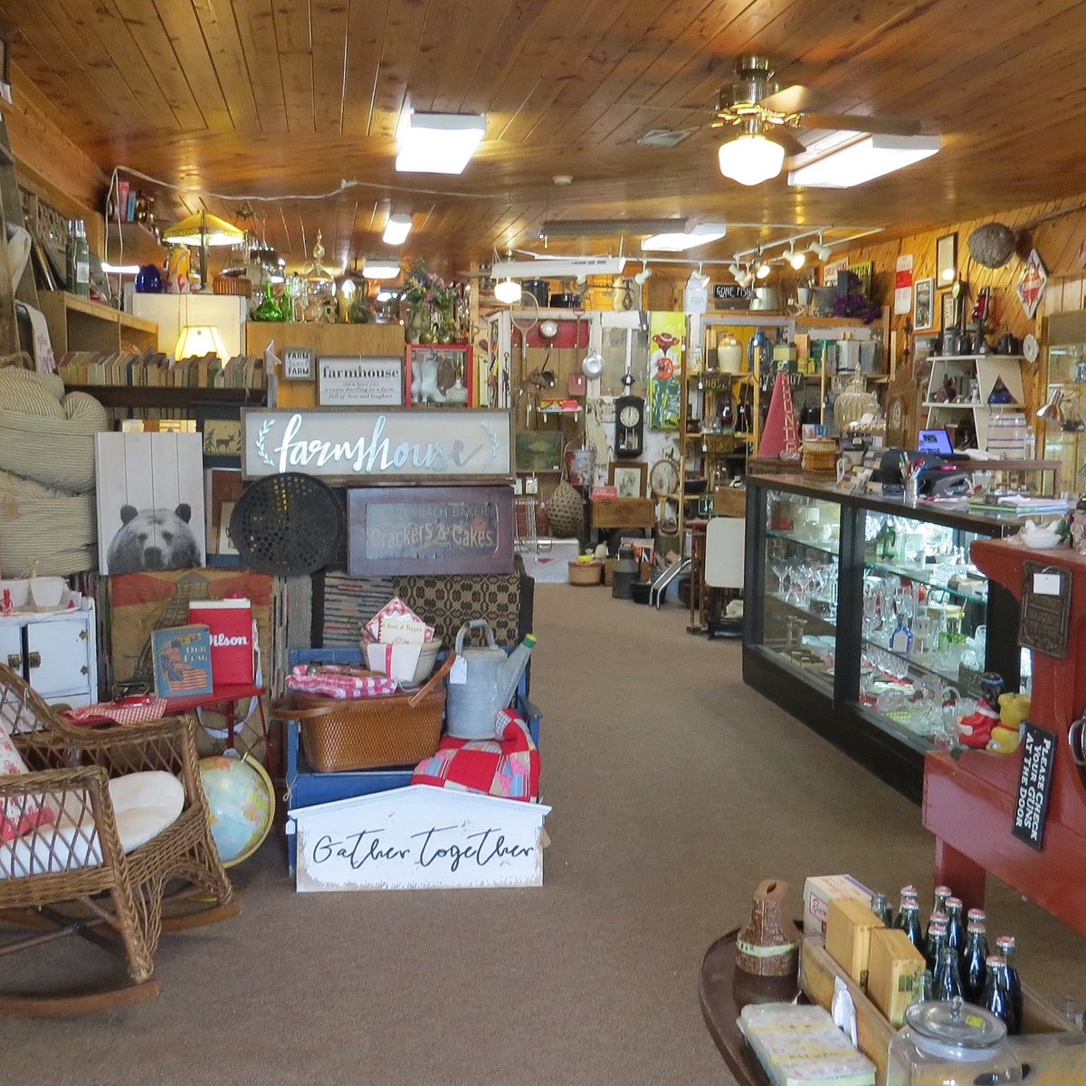 Bears Valley Antiques (Sevierville) - All You Need to Know BEFORE You Go