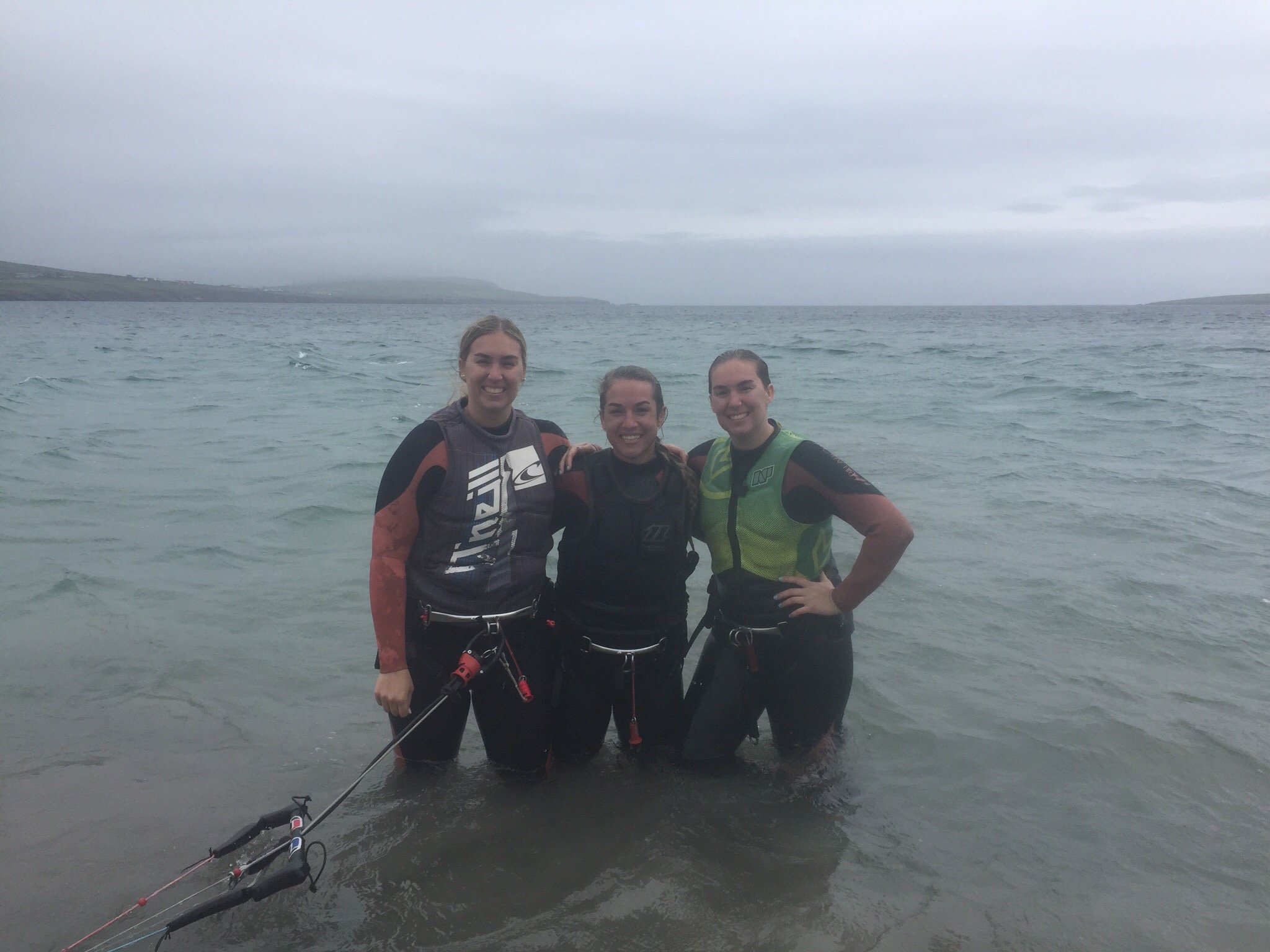 kitesurfireland.jpg w 1200 h 1 s 1