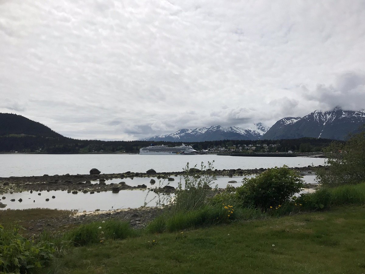 7 Day Hiking Adventure and Yoga Retreat in the Scenic Splendor of Haines,  Alaska 