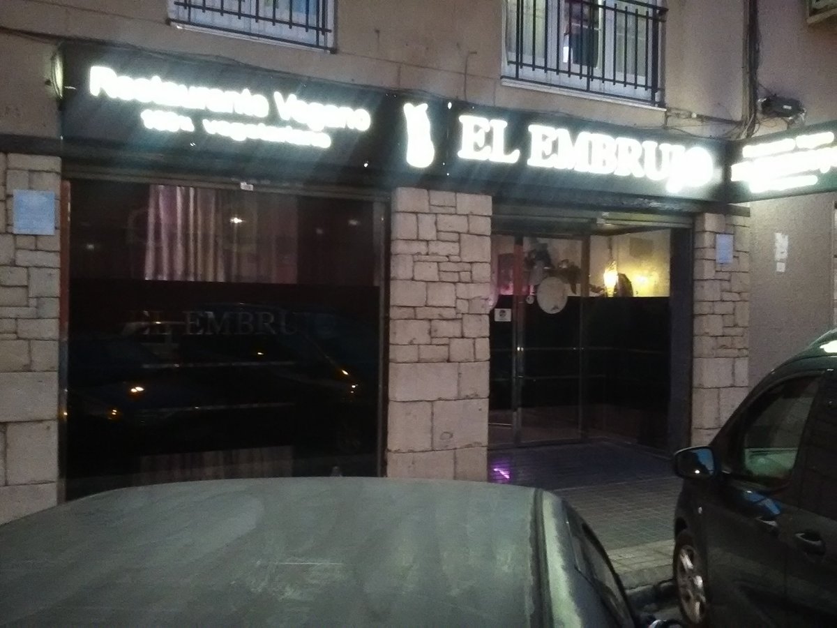 RESTAURANTE VEGANO EL EMBRUJO ELCHE - Restaurant Reviews, Photos ...