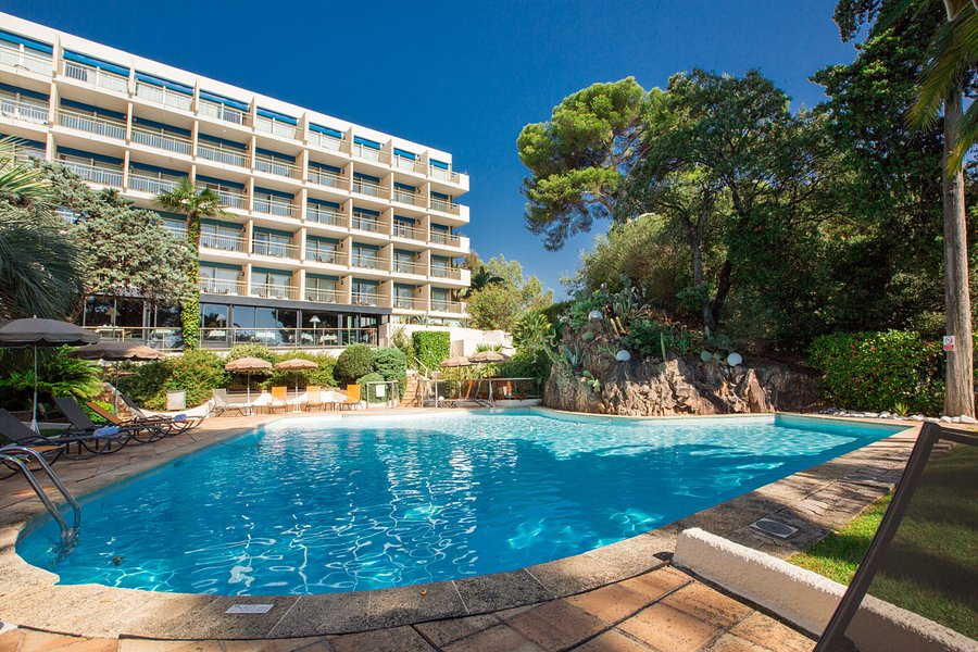 HOLIDAY INN CANNES - Updated 2020 Prices, Hotel Reviews, and Photos