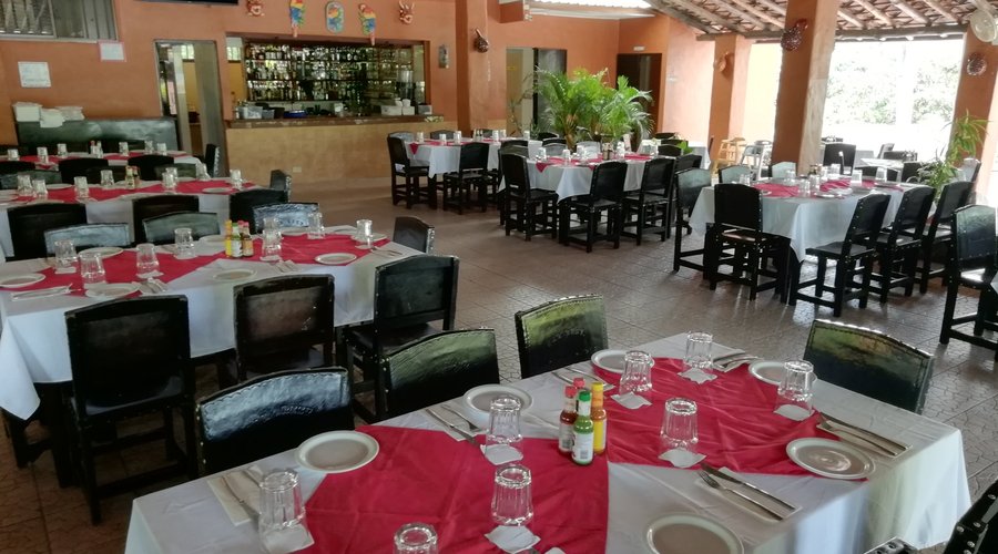 capacidad  para  200 personas 