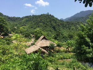 Khách du lịch