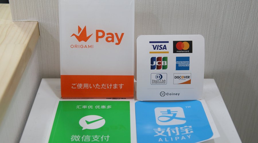 It is a list of electronic payment credit cards that can be used in our shop.
Also use paypay.