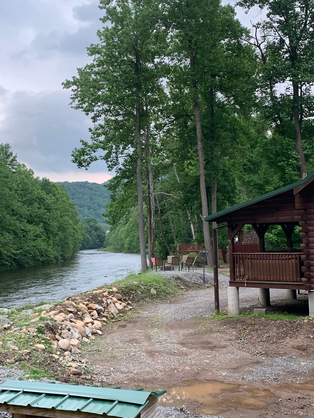 Revelles River Resort