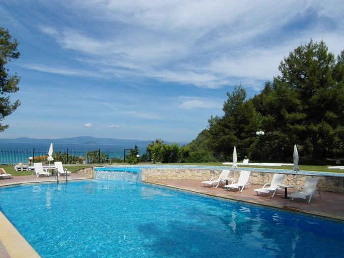 Hotel Lesse Pool Pictures & Reviews - Tripadvisor