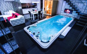 Luks Lofts Hotel & Residences in Luzon, image may contain: Tub, Hot Tub