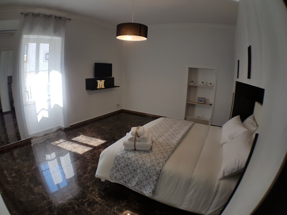 B&B MONTEBELLO - Prices & Lodging Reviews (Trani, Italy)