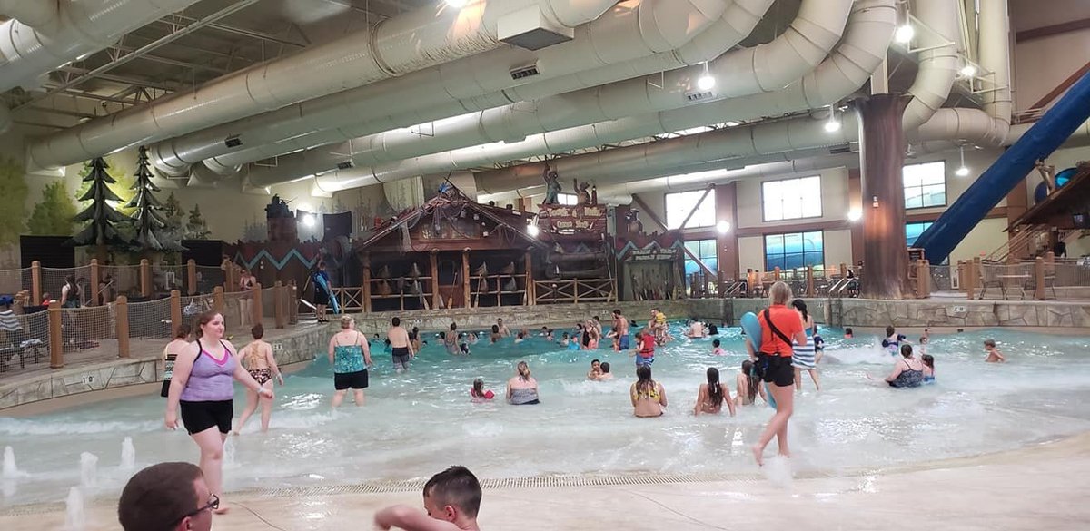 Great Wolf Lodge - Cincinnati / Mason, OH Pool Pictures & Reviews ...