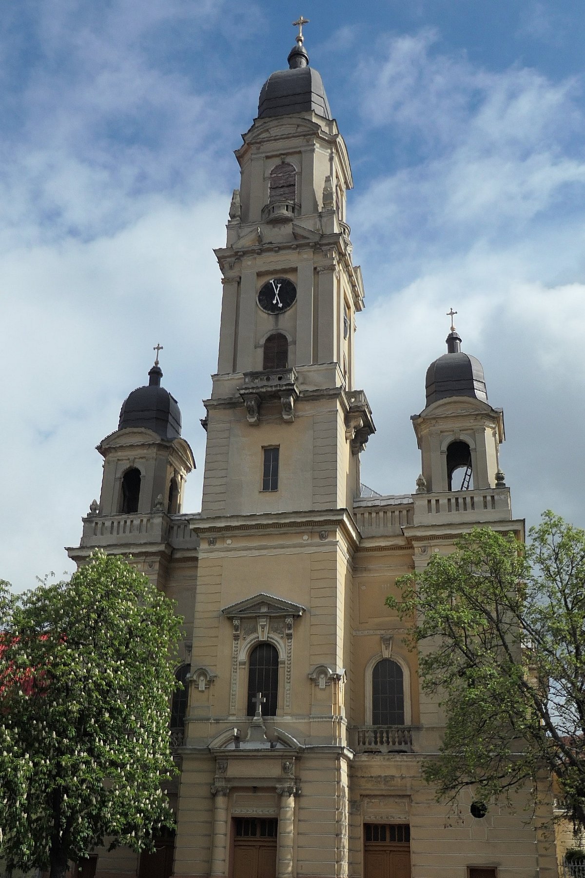 Biserica Romano Catolica Sfantul Spirit (Oradea) - All You Need to Know BEFORE You Go Biserica Romano Catolica Sfantul Spirit (Oradea) - All You Need to Know BEFORE You Go