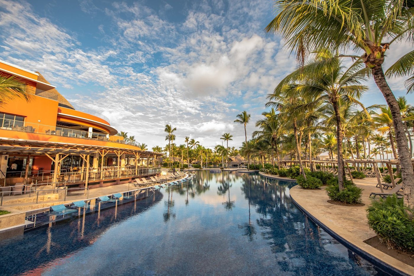 Barcelo Bavaro Palace All Inclusive Resort Pool Pictures & Reviews ...