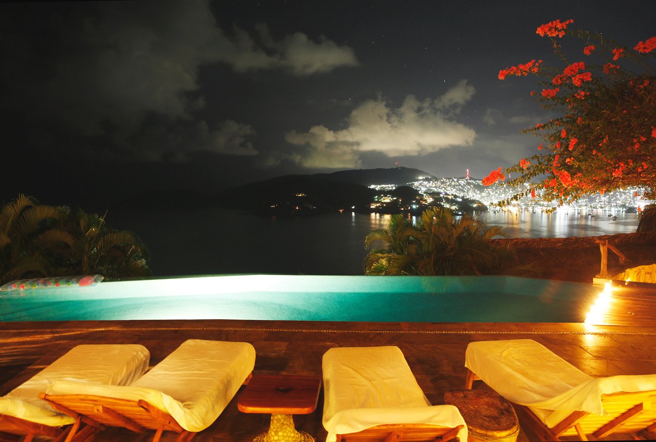 Amuleto UPDATED 2024 Reviews Photos Zihuatanejo Mexico