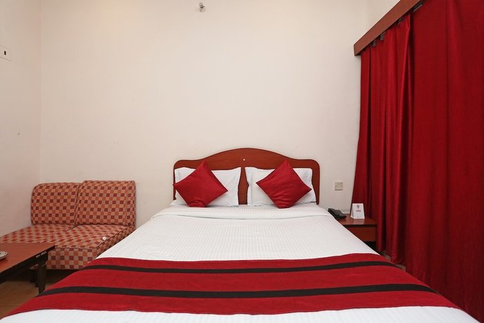 OYO 11930 The Jumbo Stay Rooms: Pictures & Reviews - Tripadvisor