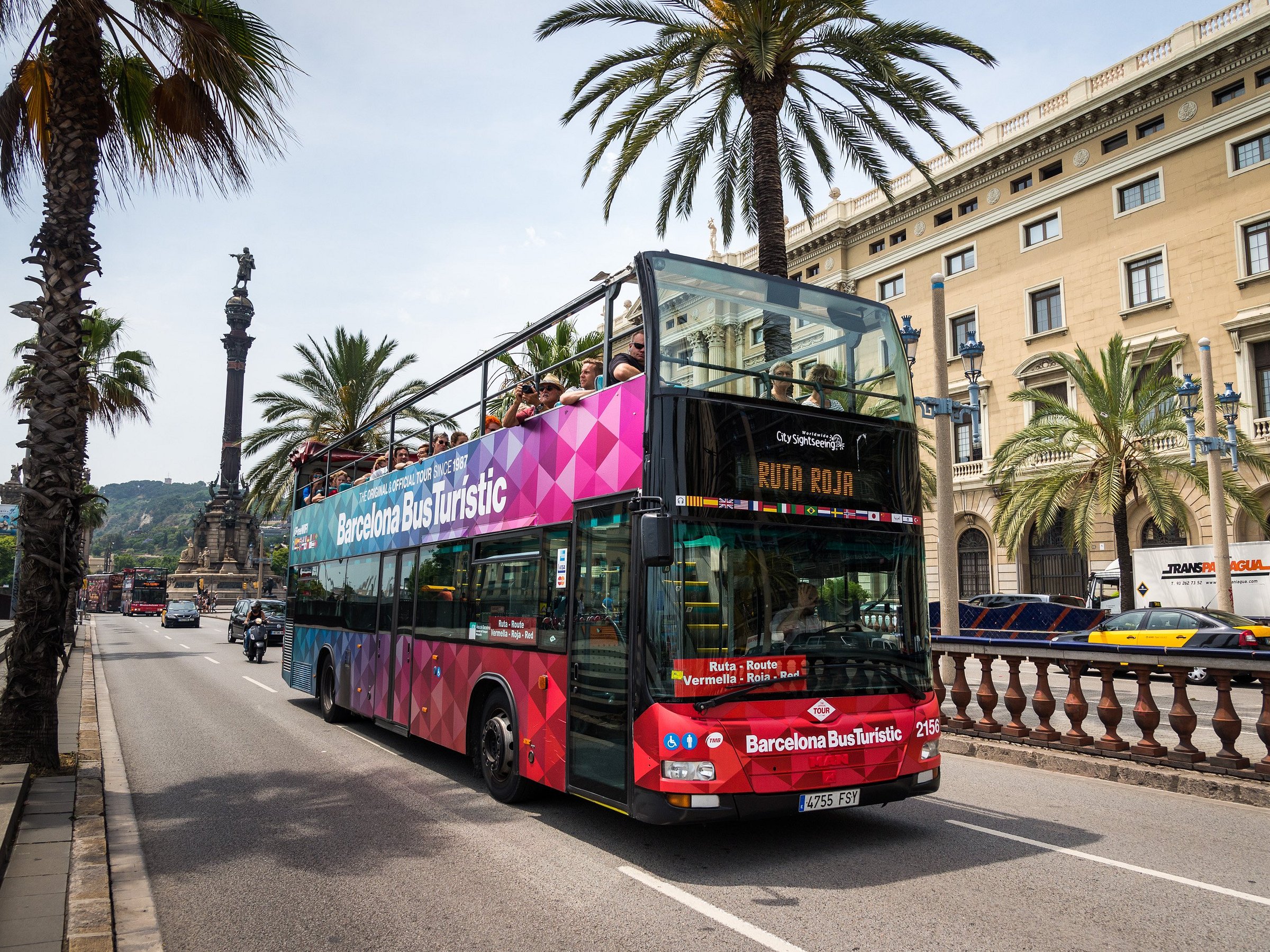 barcelona travel bus