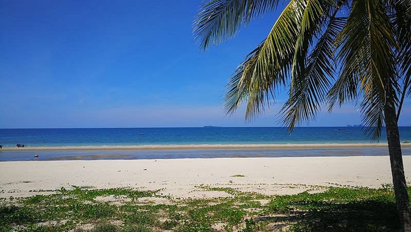 Thung Wua Laen Beach image