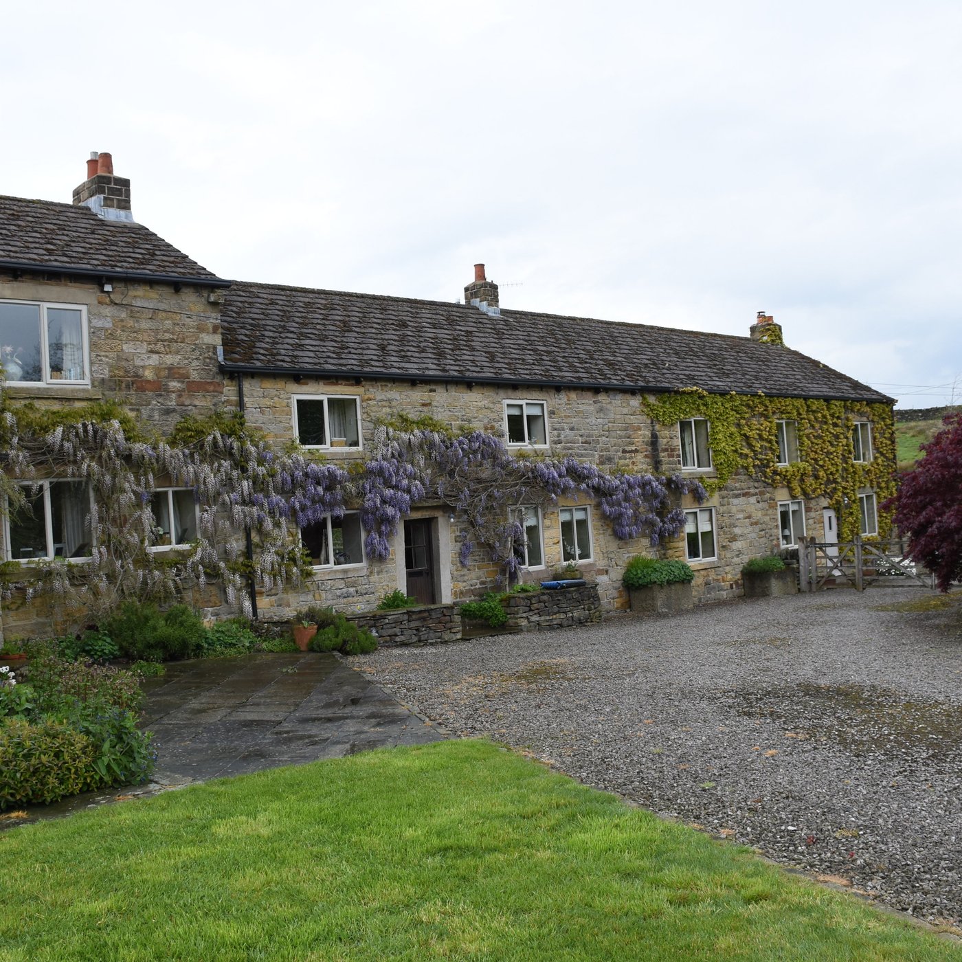 LOADBROOK COTTAGES BED AND BREAKFAST - Prices & B&B Reviews (Sheffield, England) LOADBROOK COTTAGES BED AND BREAKFAST - Prices... 