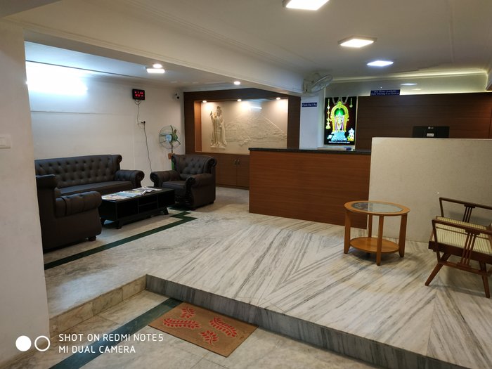 SRI JAWAHAR'S RESIDENCY BY OMATRA - Hotel Reviews (Palani, India)