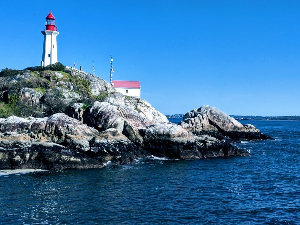 Парк маяк. Lighthouse Park Vancouver Canada.