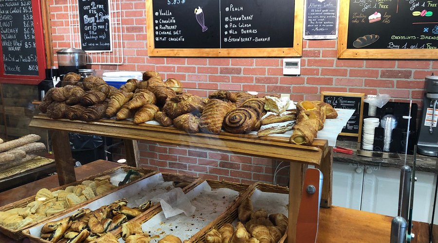 La Parisienne French Bakery Cafe