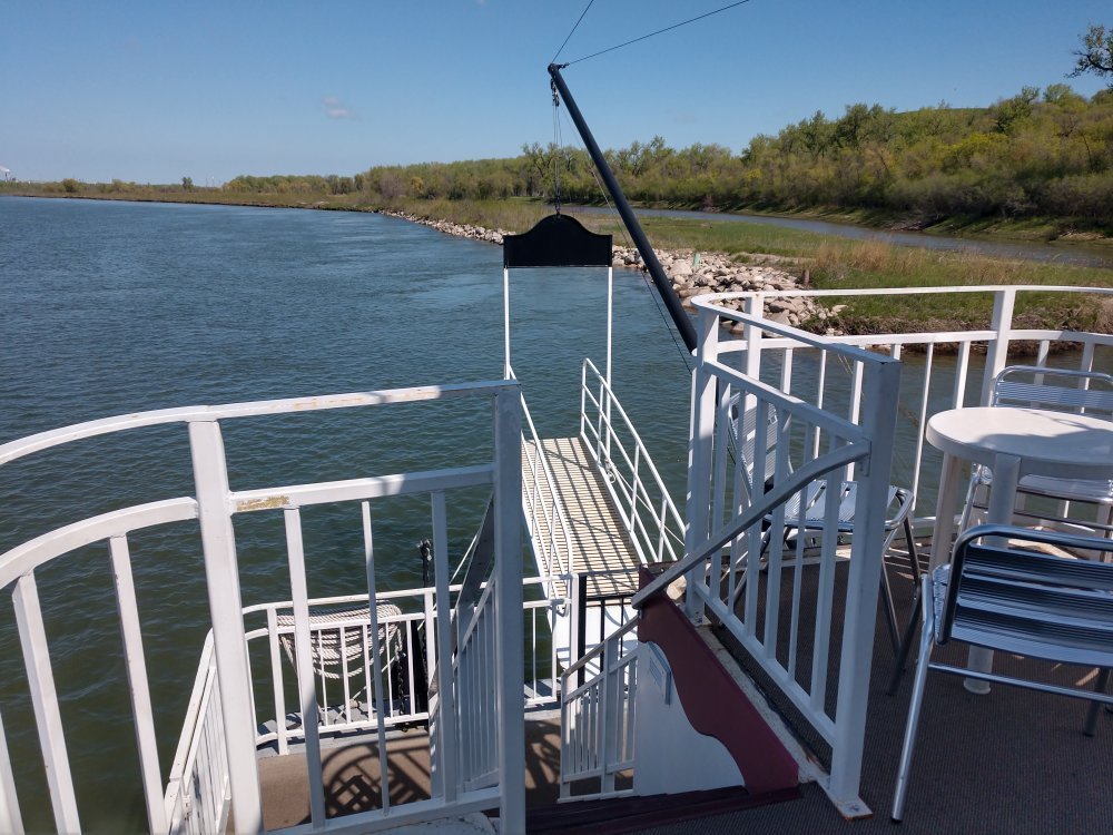 lewis and clark riverboat about