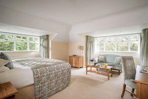 Room & Suite