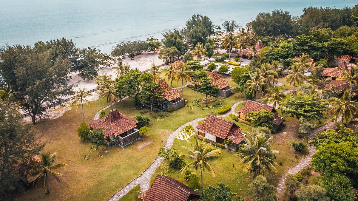 Desa Dunia Beda Beach Resort, hotel in Gili Trawangan
