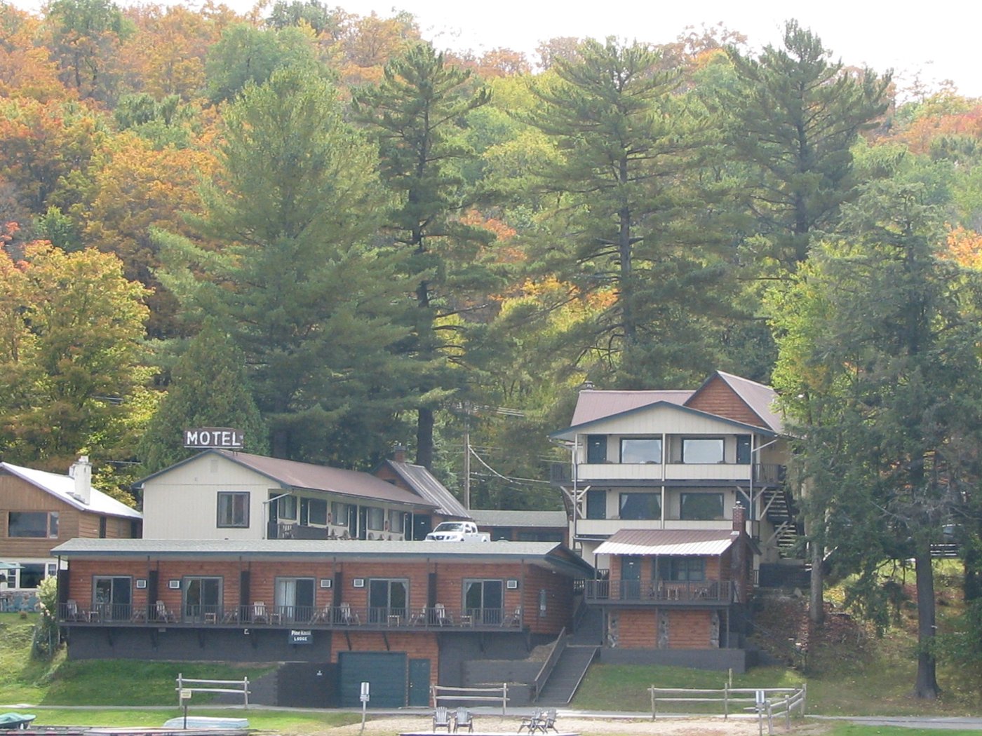 PINE KNOLL LODGE AND CABINS (Old État de New York) tarifs 2024