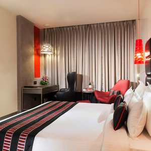 Aauris in Kolkata (Calcutta), image may contain: Screen, Monitor, Bedroom, Indoors
