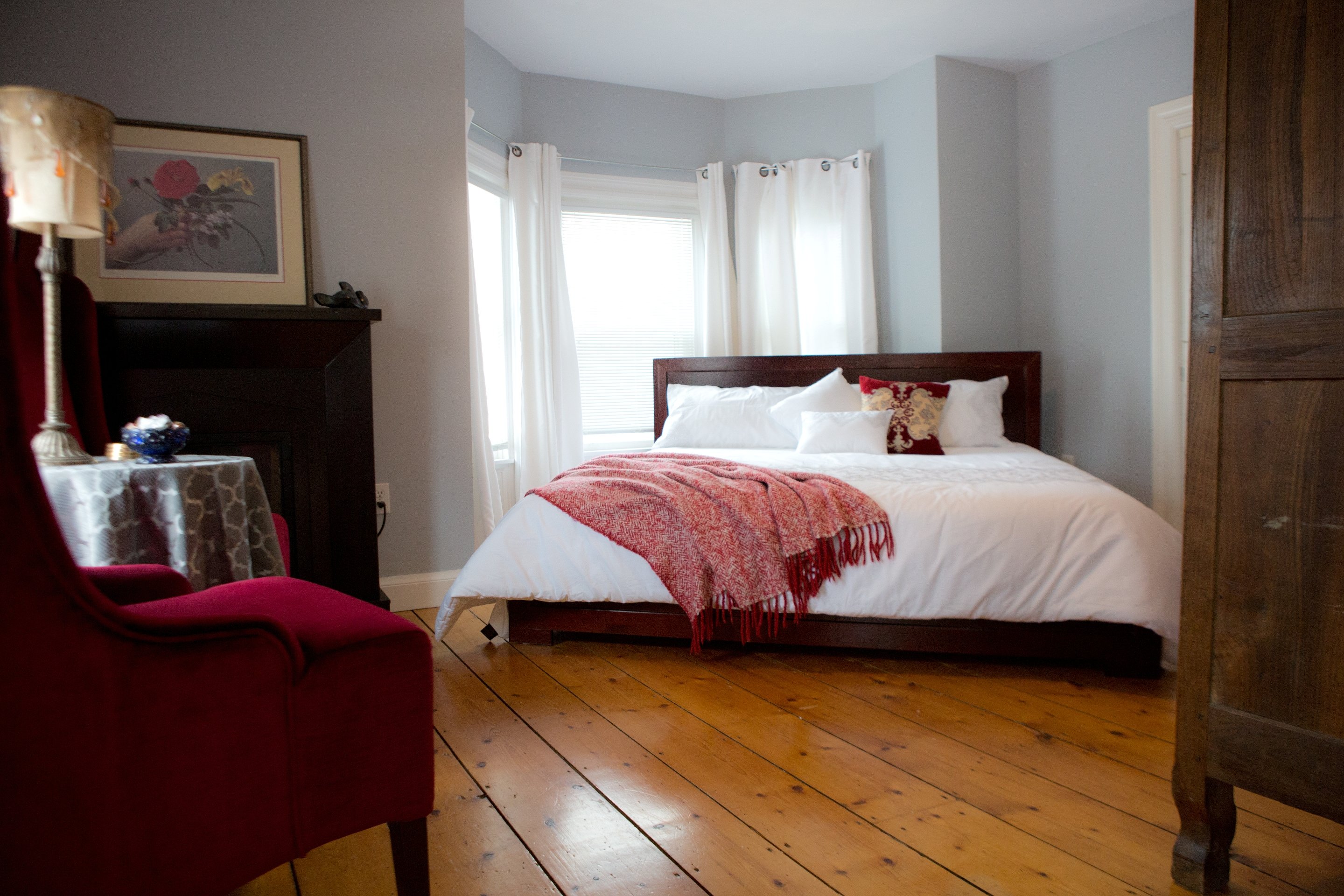 RED MAHONE BED & BREAKFAST: 2022 Prices & Reviews (Mahone Bay, Nova ...