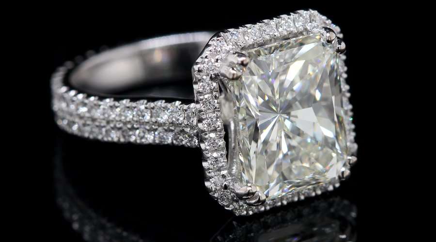 5.88ct diamond ring from Jack Friedman