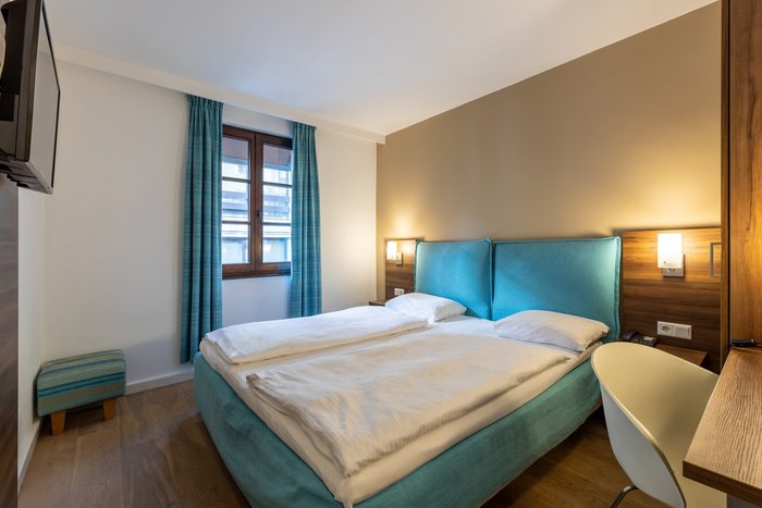 Hotel Eden Antwerp by Trip Inn Rooms: Pictures & Reviews - Tripadvisor