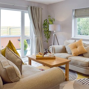 Oak Cottage - Living Room