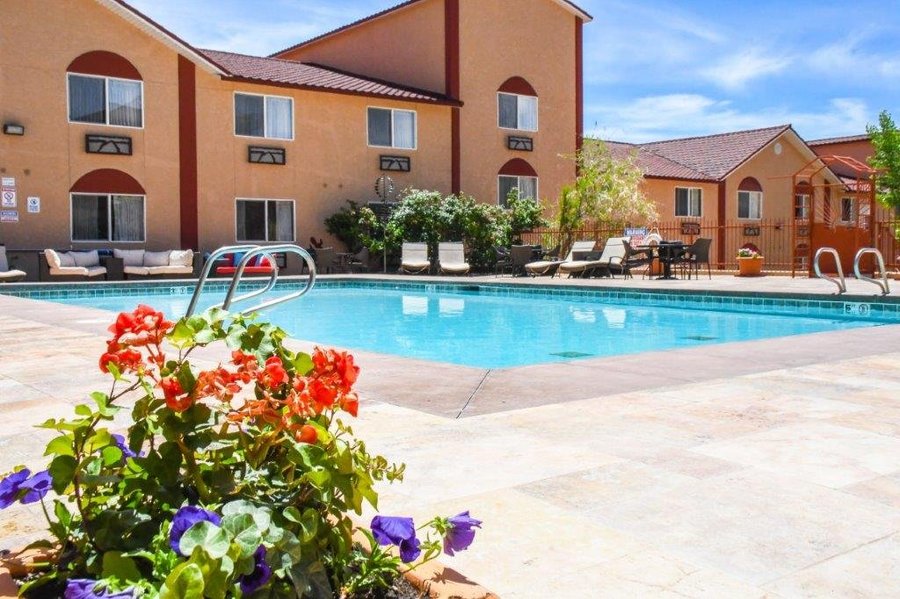 Aarchway Inn Pool Pictures Reviews Tripadvisor