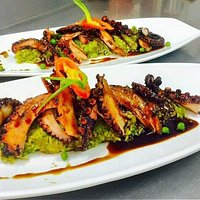 Amplia gastronomía.
