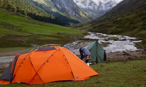 Tshochenchen campsite on Snowman trek