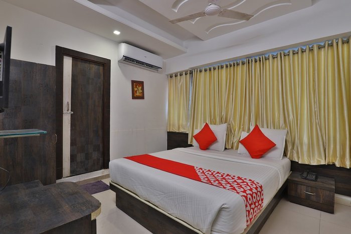 SPOT ON 27845 HOTEL KUM KUM - Prices & Lodge Reviews (Ahmedabad, India)