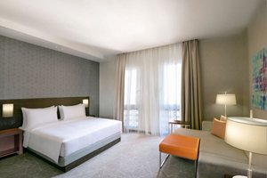 Room & Suite