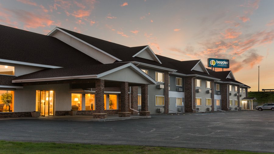 BOARDERS INN & SUITES BY COBBLESTONE HOTELS - SUPERIOR $75 ($̶9̶2̶ ...