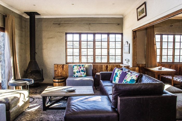 Sani Mountain Lodge Fireplace: Pictures & Reviews - Tripadvisor